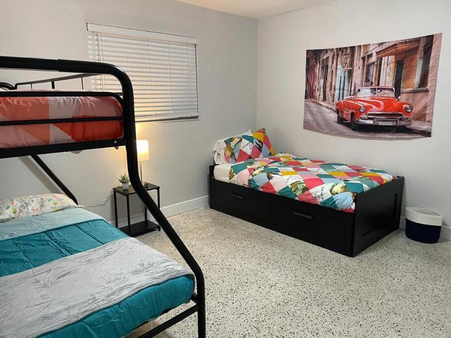 Sleeps 8, Havana Nights In Miami Apartment Exterior photo