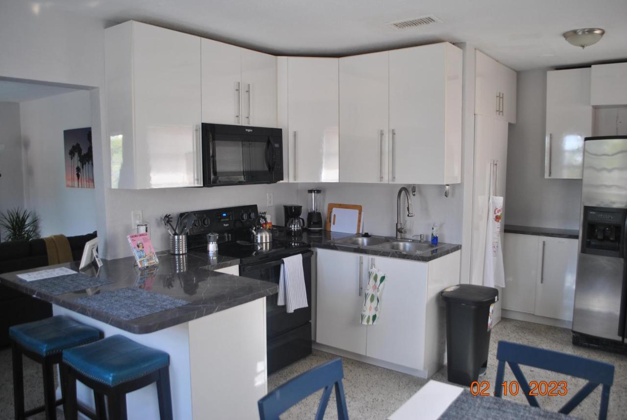 Sleeps 8, Havana Nights In Miami Apartment Exterior photo