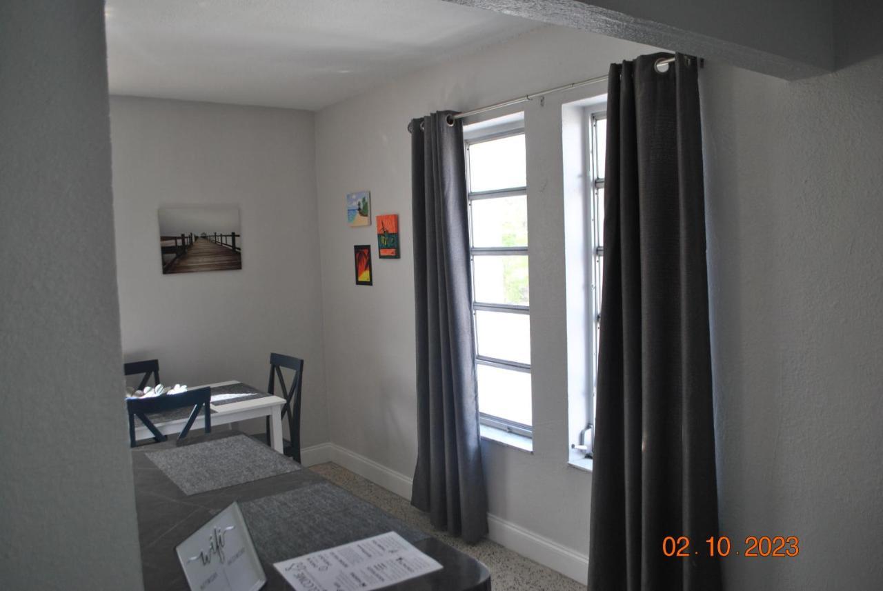Sleeps 8, Havana Nights In Miami Apartment Exterior photo
